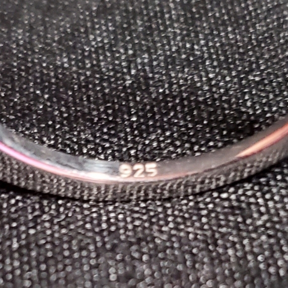 3.30 Carat Natural Oval Amethyst & Diamond Ring - Picture 4 of 4